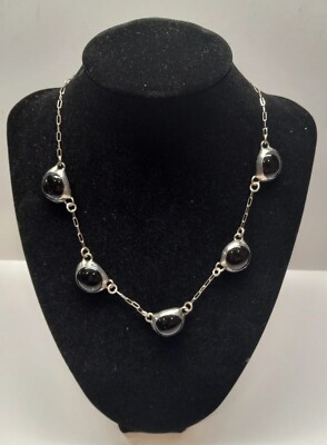 Kathleen Plate Smart Glass Purple Colored Glass Necklace