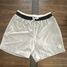 Chubbies Men's Swim Trunks Gray Small 5.5" Inseam Drawstring Mesh Lined Pockets