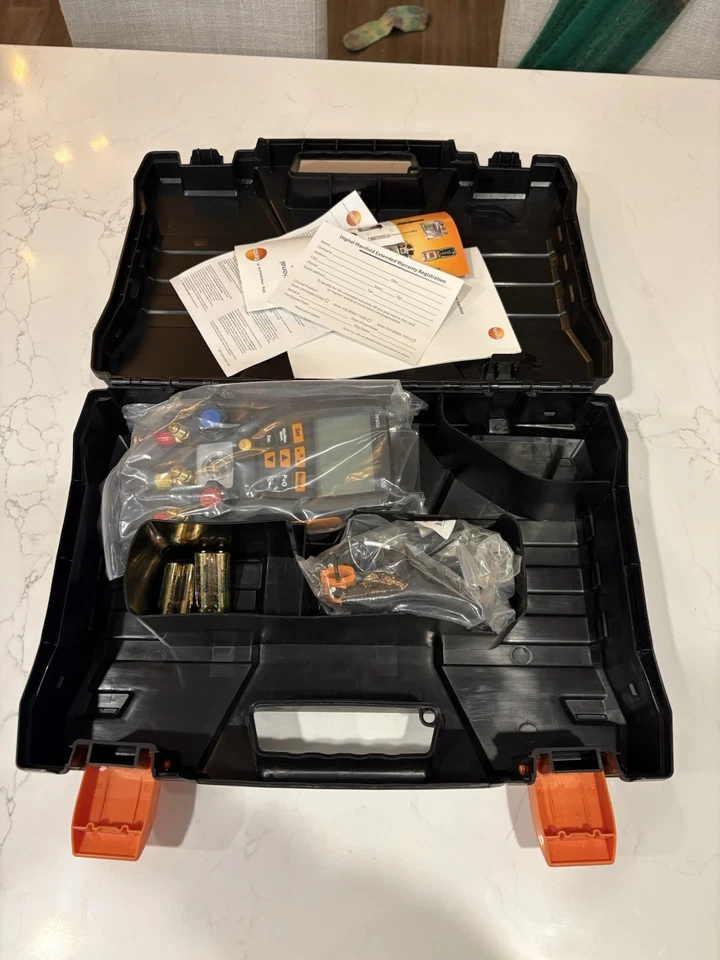 Kit colector digital Testo 550 medidor de refrigeración 0564 5501 con 2x sondas de abrazadera Foto 4 de 4