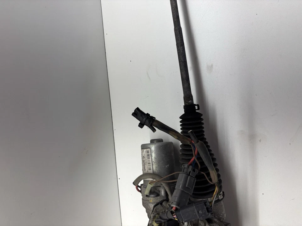 Estante y piñón de dirección asistida Smart Fortwo 2008-2015 OEM Foto 3 de 4