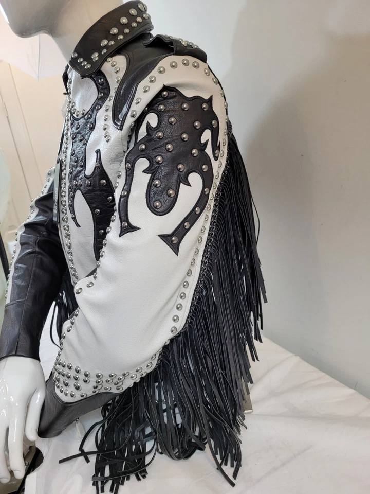 Chaqueta de motociclista Zara negra blanca para hombre talla L con tachuelas Foto 3 de 4