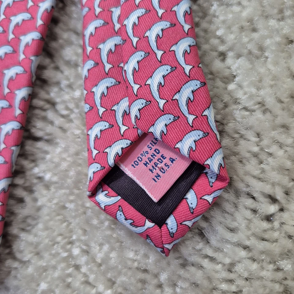 Corbata de seda para hombre Vineyard Vines rosa delfín naturaleza marina preppy academia EE. UU. Foto 3 de 4