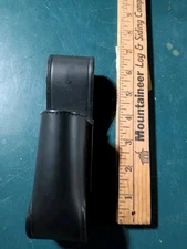 Jay-Pee Black Leather Baton / Small Flashlight Holder (25-1455)