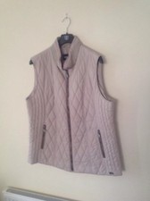 Gerryweber Size 22 Stone Colour Gilet Full Zip Fastening And Stud Fastening On N