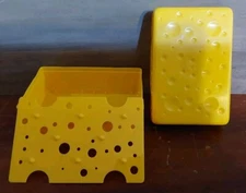 Hutzler Cheese Keeper Saver Storage Container 3x5x4 Block Soft Cheeses
