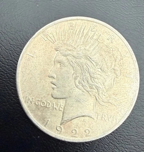 1922 P BRILLIANT UNCIRCULATED PEACE DOLLAR $68 SILVER CONTENT