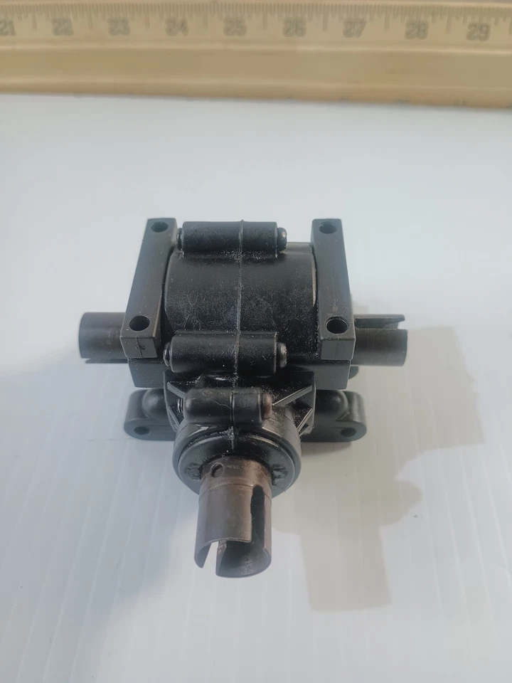 Team Associated Nitro RC MGT Monster Truck Differential Part Pre-owned 1 Diff - Image 4 of 4