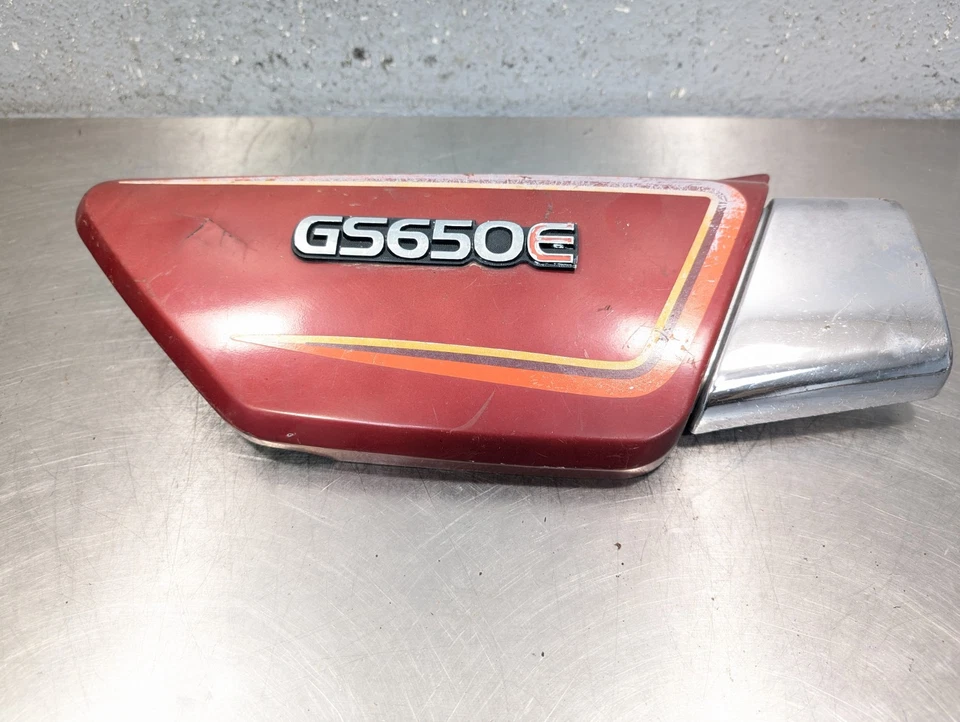 Suzuki GS650E Mod. Z/X 1981-1982 Right Side Frame Cover Panel Fairing - Image 2 of 4