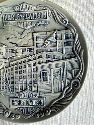Harley Davidson Limited Edition Targa Grigio con Blu Industrial Motorcycle Factory - Foto 4 di 6