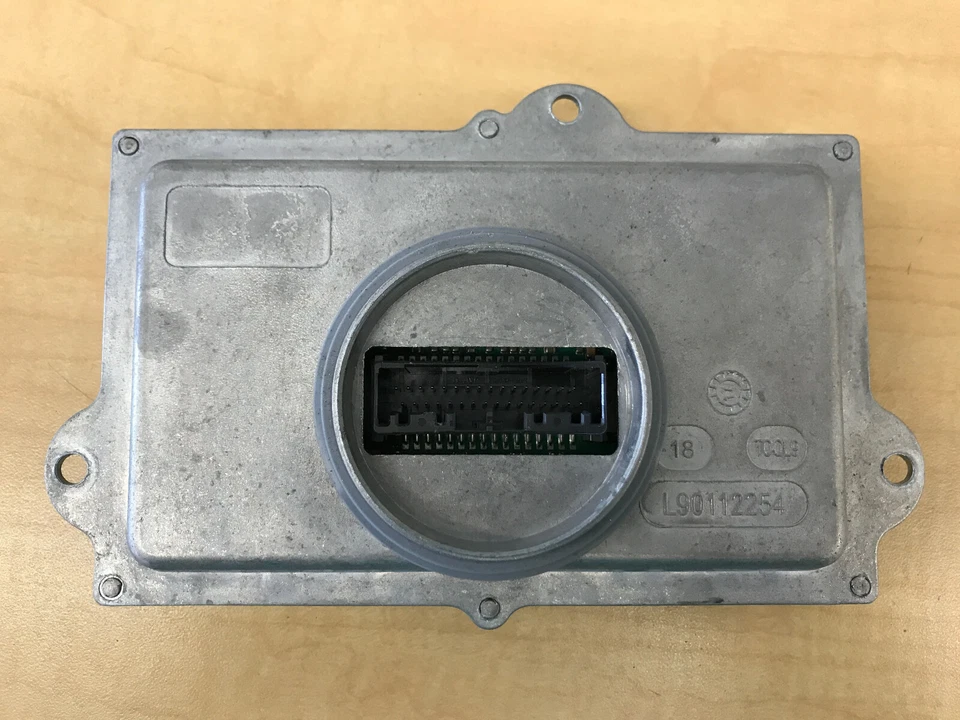 Módulo de control de faros LED 18-20 Volvo S90 31434776 Foto 2 de 3