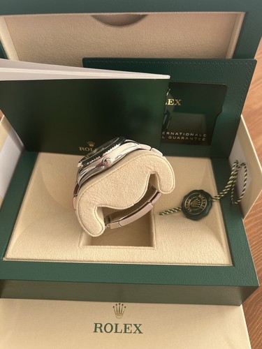 ROLEX SKY-DWELLER 336934 GREEN 2024 FULL SET - Picture 4 of 6