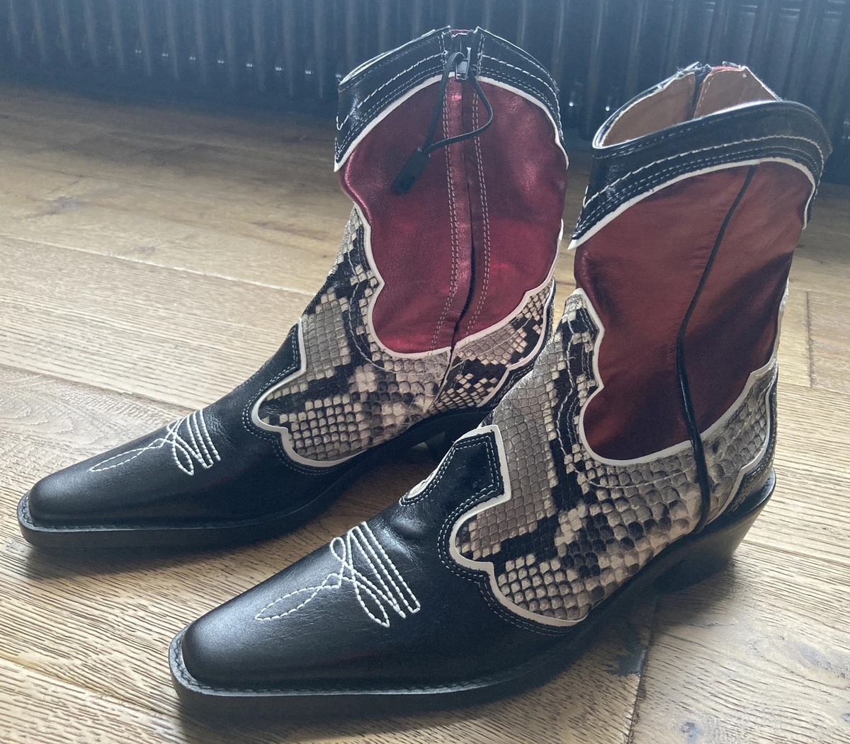 Snake booties deals zara