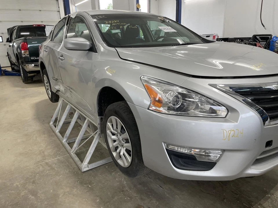 Used Front Right Seat Belt Front fits: 2014 Nissan Altima bucket passenger retra — 第 4/4 张图片