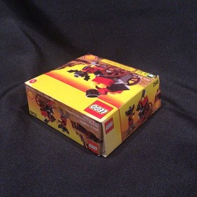 LEGO Vintage Shell promo set 2540 Fright Knights flying catapult cart w BOX!