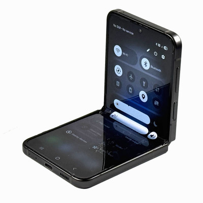 Samsung Galaxy Z Flip5 256GB Blau Entsperrt Durchschnittlicher Zustand Grade C 840