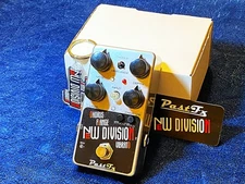 PastFx New Division Chorus/Flanger/Vibrato - Guitar Effects Pedal