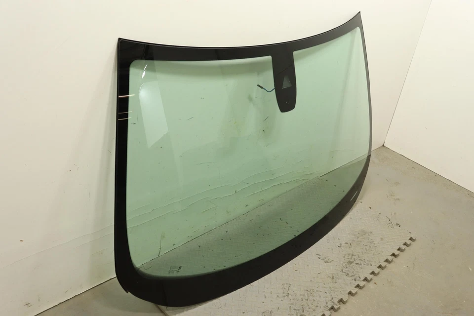 Cadillac XT5 2017-2025 parabrisas delantero ventana vidrio con sensor de lluvia OEM Foto 2 de 4