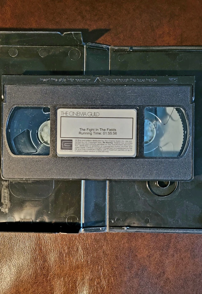 CESAR CHAVEZ THE FIGHT IN THE FIELDS FARMWORKERS STRUGGLE VHS  DOCUMENTRY NTSC - Image 4 of 4