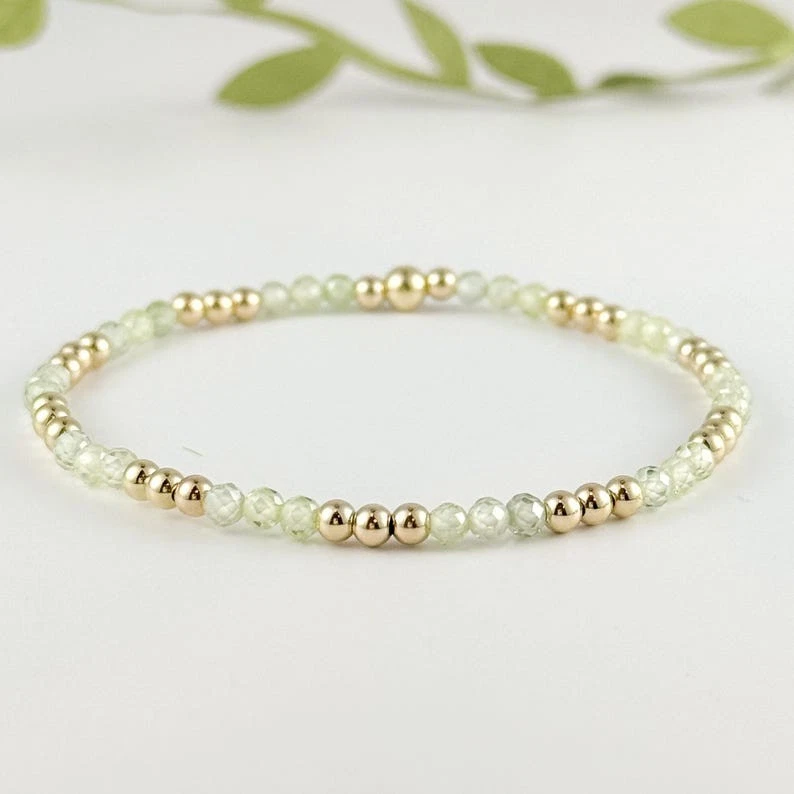 Pulseras elásticas rellenas de oro con cuentas de piedras preciosas facetadas de peridoto verde de 2-3 mm 6-8" Foto 3 de 4