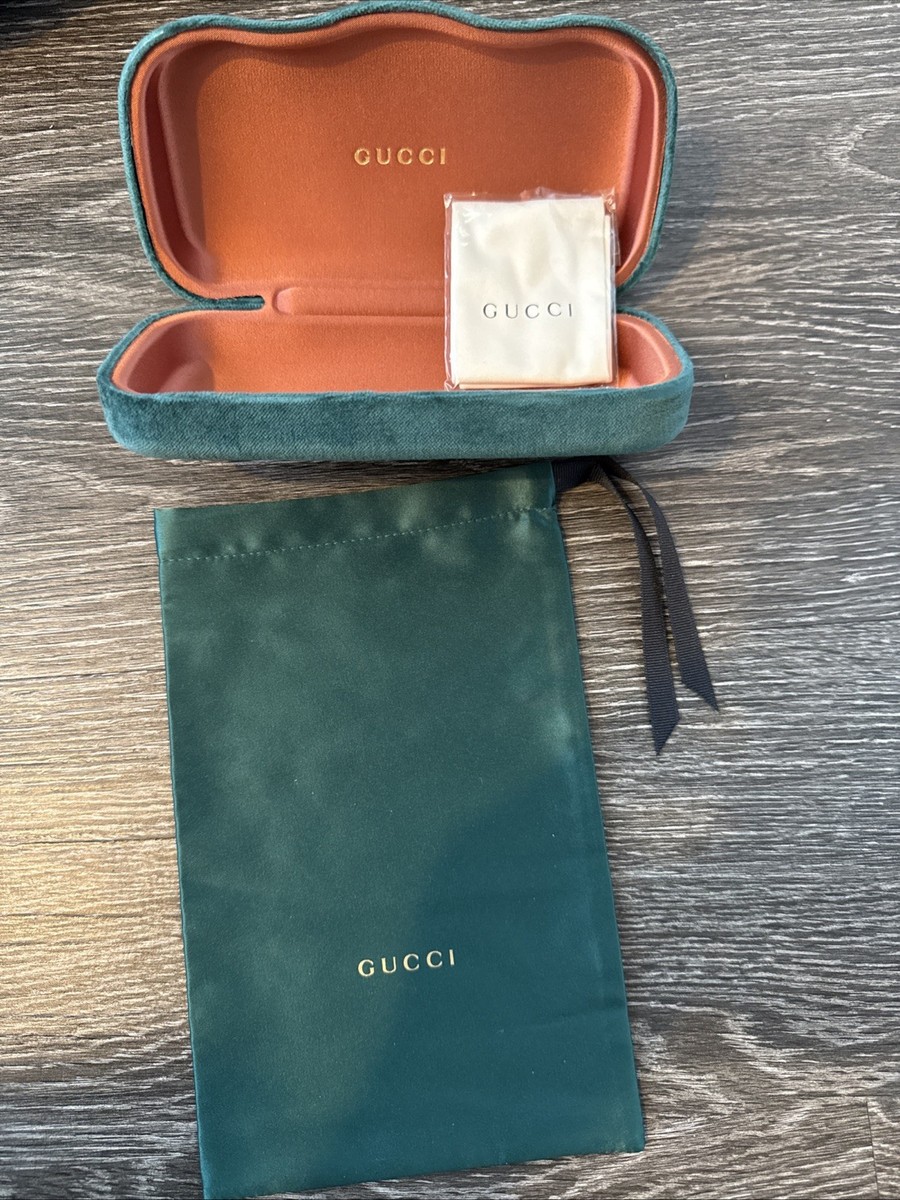 NEW Gucci Green Velvet Sunglasses Case/ Sleeve & Cloth  display picture 1