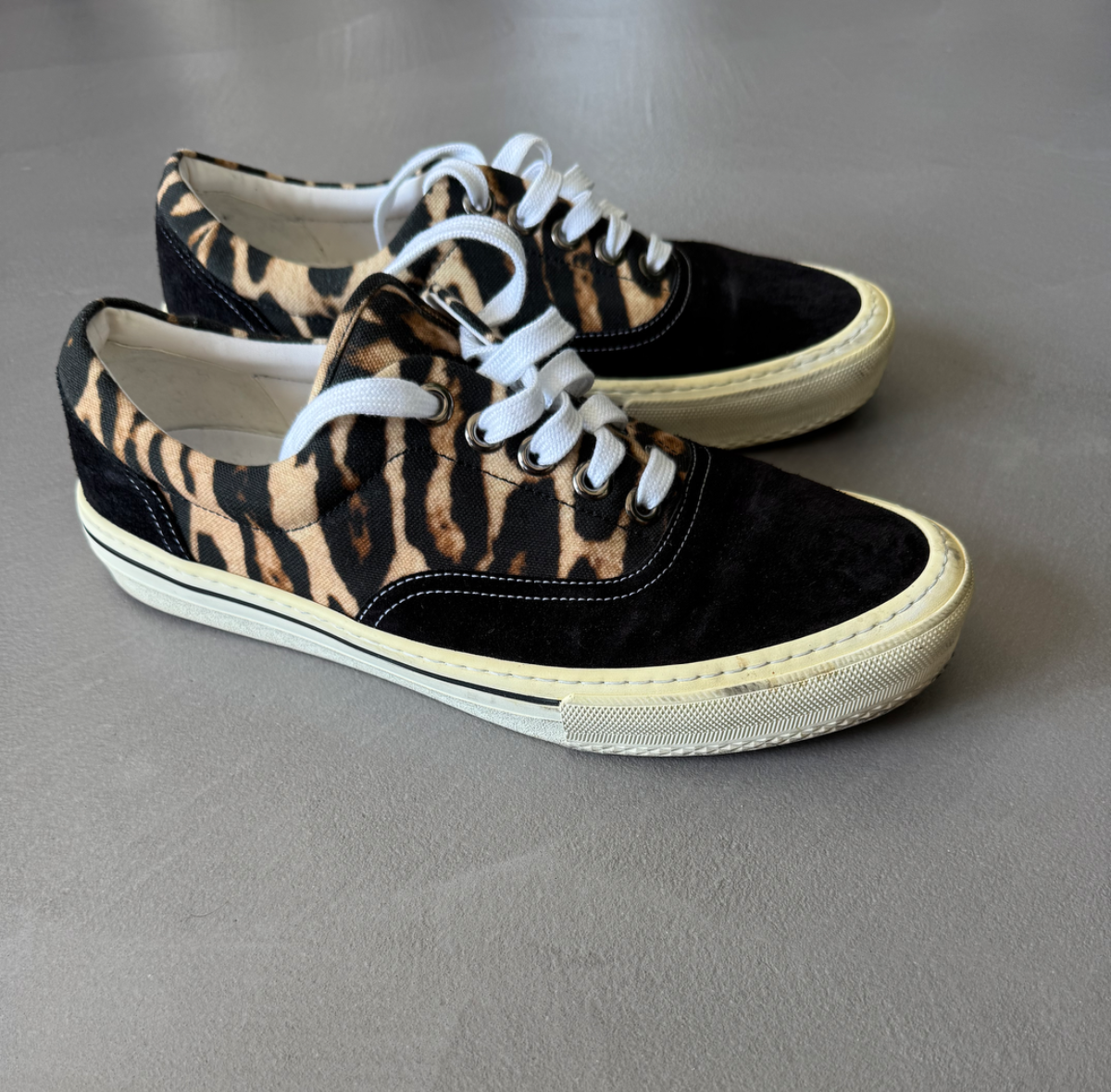Burberry Wilson Leopard Print Low Top Sneakers, Canvas Sued, Size UK  EU
