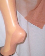 VINTAGE 40S NOS FULL FASHION RHT SHEER FLAT KNIT NYLON STOCKINGS CUBAN HEEL