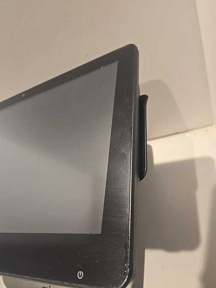 Oracle Micros Workstation 6 POS 15.6" Atom E3827 1.74GHz 4GB 64GB SSD  - Image 3 of 4