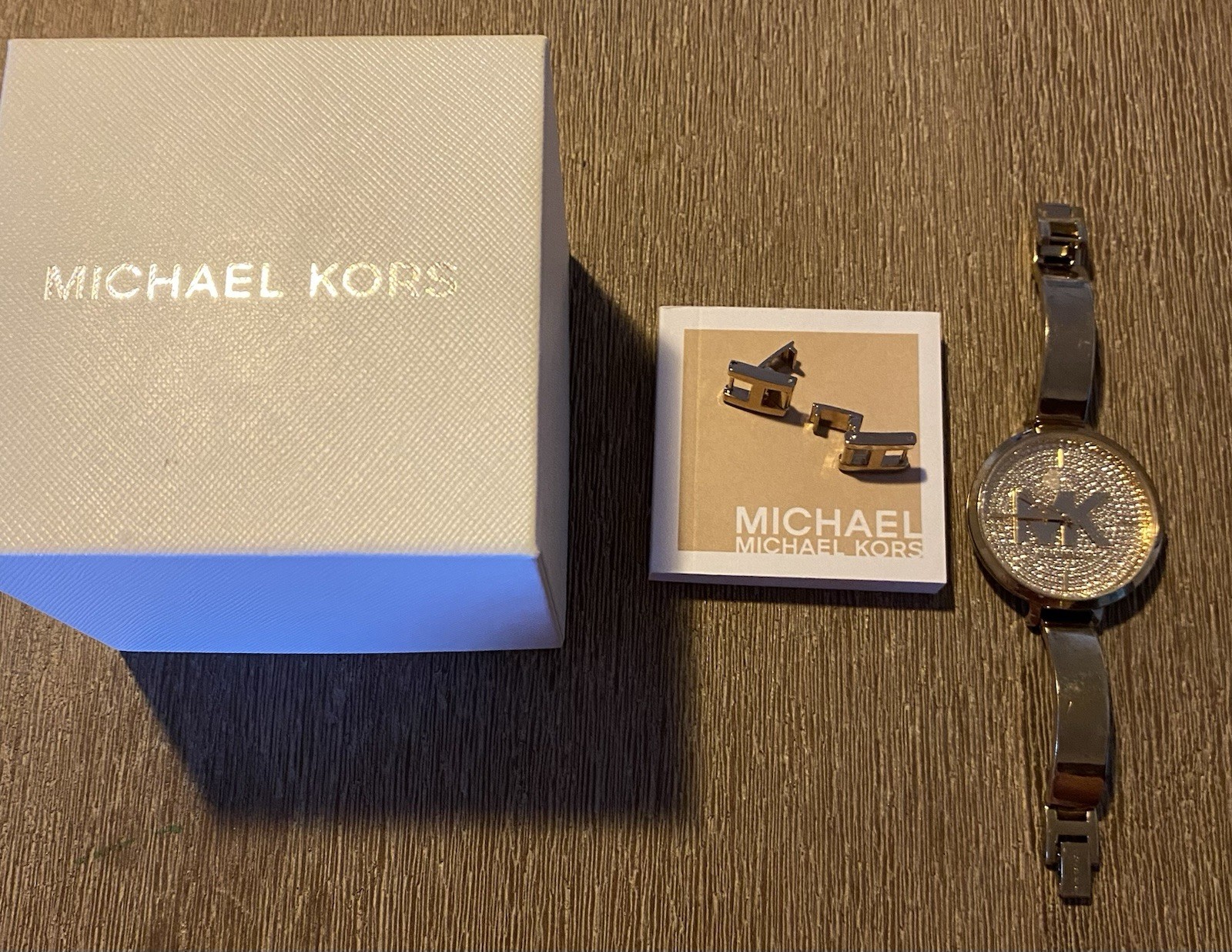 Michael Kors Ladies Watch Stainless Steel Gold Toned. MK 4469.