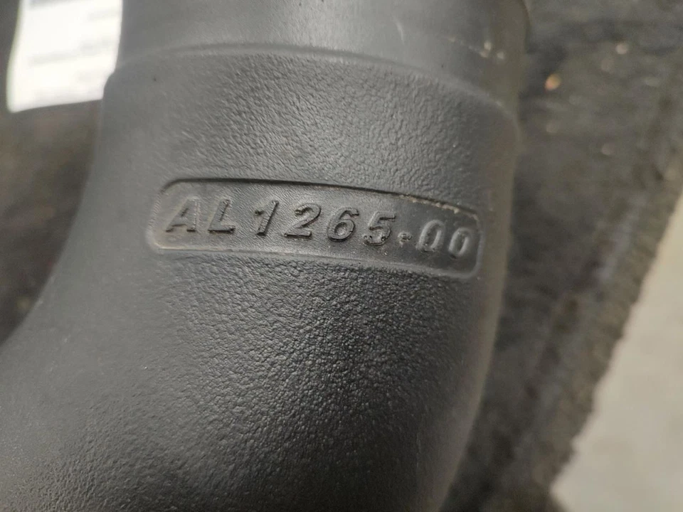 Purificador de aire 6,6 L para camioneta Sierra 2500 07-10 461781 Foto 2 de 4