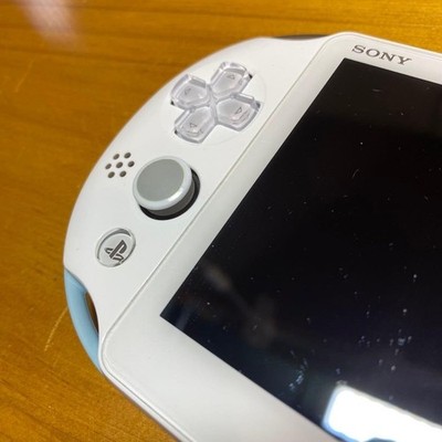 PlayStation®Vita（PCH-2000シリーズ） Wi-Fiモデル… Amazon.com: PlayStation Vita Wi-Fi Khaki/Black PCH-2000ZA16(Japan