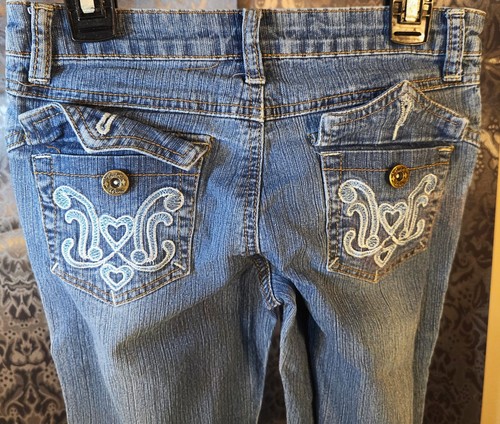 Andre Bini-Girl's stitch designed bell bottom blue jeans size 8 - Picture 4 of 4