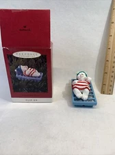NEW HALLMARK CHRISTMAS KEEPSAKE ORNAMENT 1993 WATER BED SNOOZE Polar Bear 