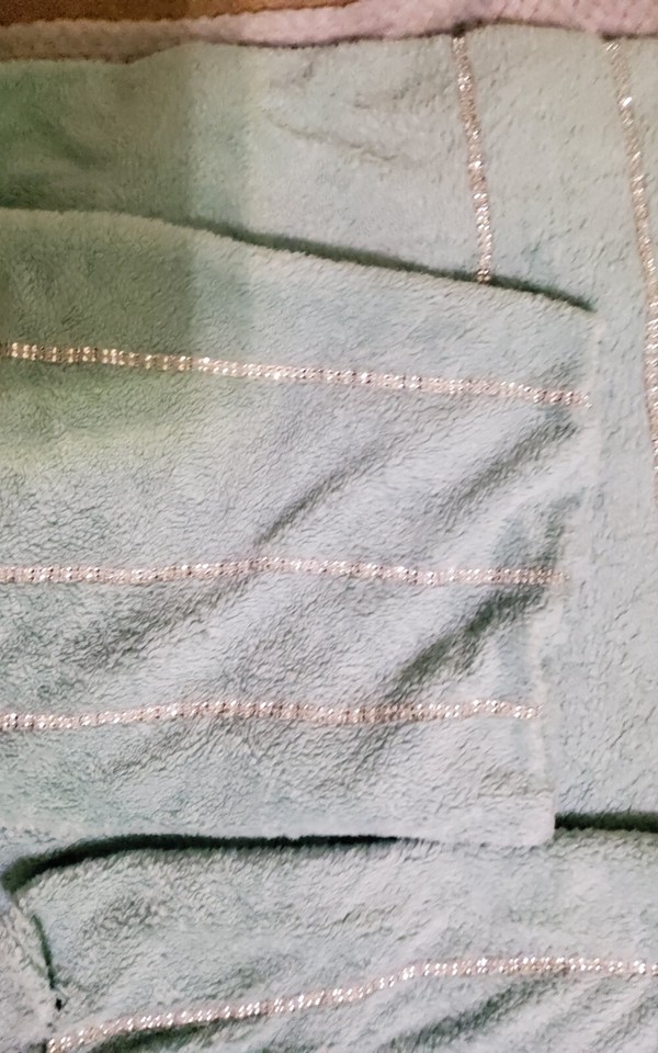 Fluffy blue duvet set king size Used eBay