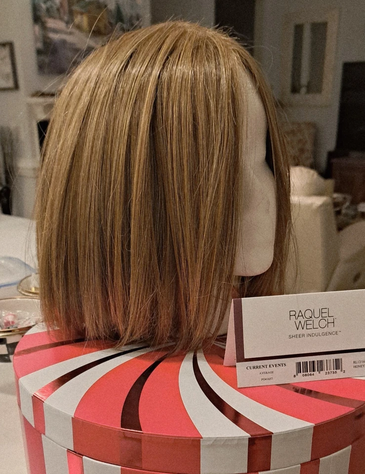 Peluca RAQUEL WELCH CURRENT EVENTS -- Nueva con etiquetas en caja -- ¡Nunca usada! Foto 4 de 4