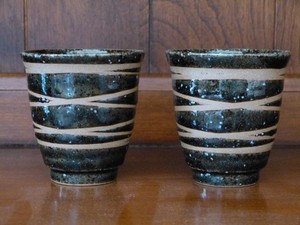 Pair (2) JOYCE CHEN Glazed Ceramic Sake/Tea Cups, Forest Green/Taupe, Japan LNC
