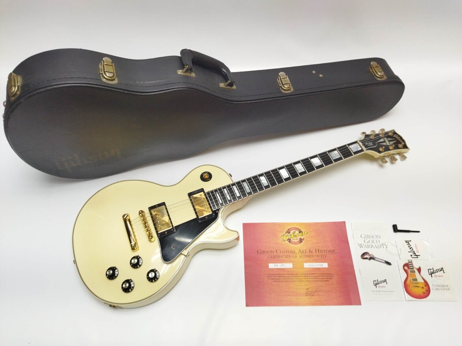 Gibson Custom Shop 1968 Les Paul Custom 2006 Classic White Electric Guitar