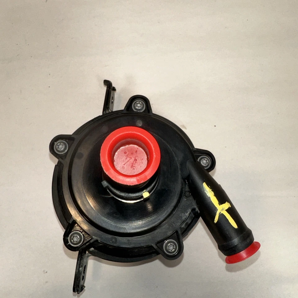 Chevrolet Volt 2011-2015 bomba de refrigerante eléctrica 13579710 fabricante original Foto 2 de 4