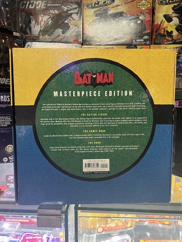 The Batman Masterpiece Edition 9” Figure/Reprint Of 1st Comic/Hardcover Book - Picture 8 of 11