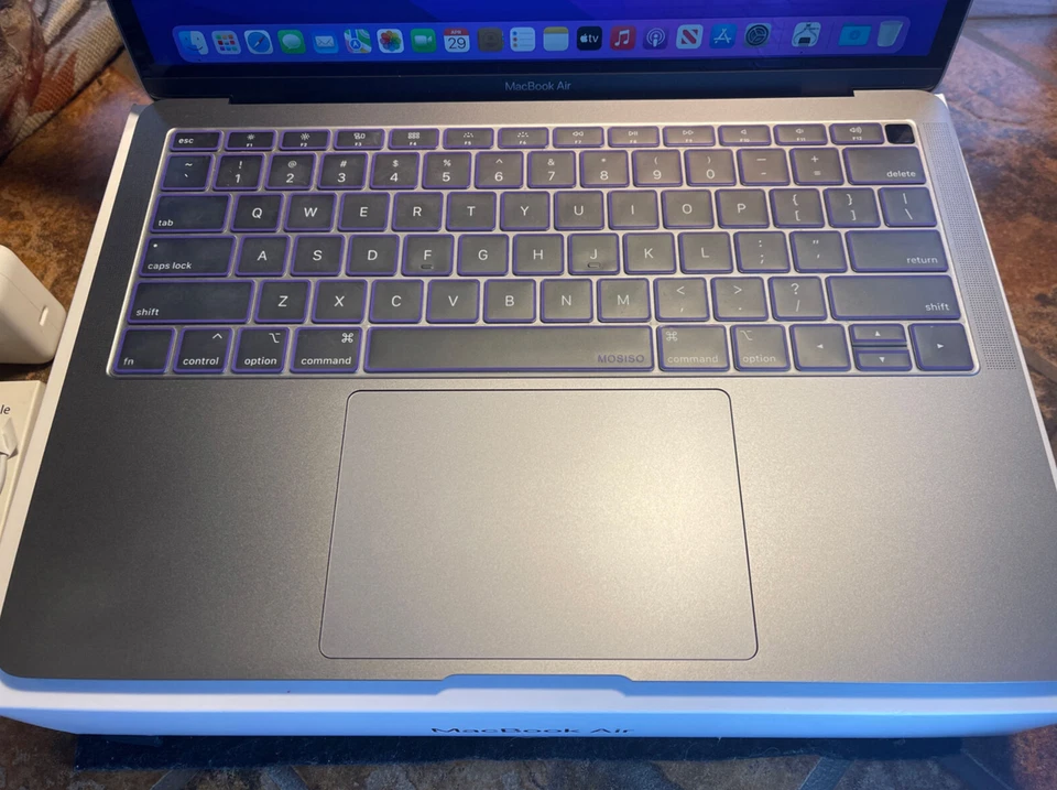 Apple MacBook Air Laptop (2018) 256gb SSD (A1932) 3.6gHz i5 8gb RAM {Touch-ID} - Image 3 of 4