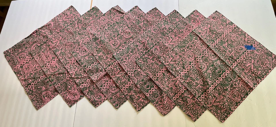 Set of 8 - 1959 Marimekko Pink & Green Fabric Kulkunen by Maija Isola Napkins - Image 2 of 4