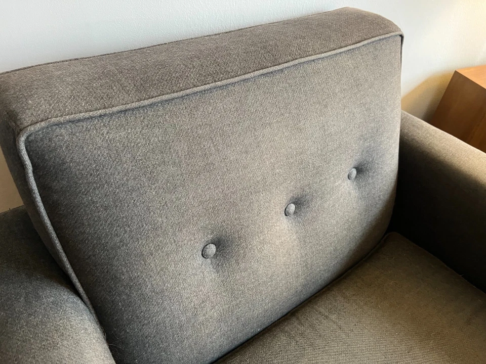 Design Within Reach灰色班塔姆扶手椅-一对 — 第 2/4 张图片