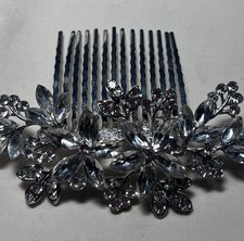 Beautiful Silver and crystal floral Design bridal hair comb.