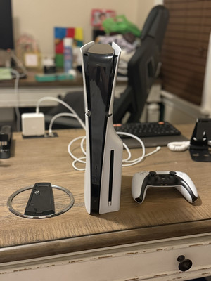 Sony PlayStation 5 Slim Console Disc Edition PS5 - White (w Vertical Stand)