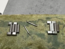 Vintage Bulova Accutron flat-link 4 watch band links + 2 pins only by Kreisler