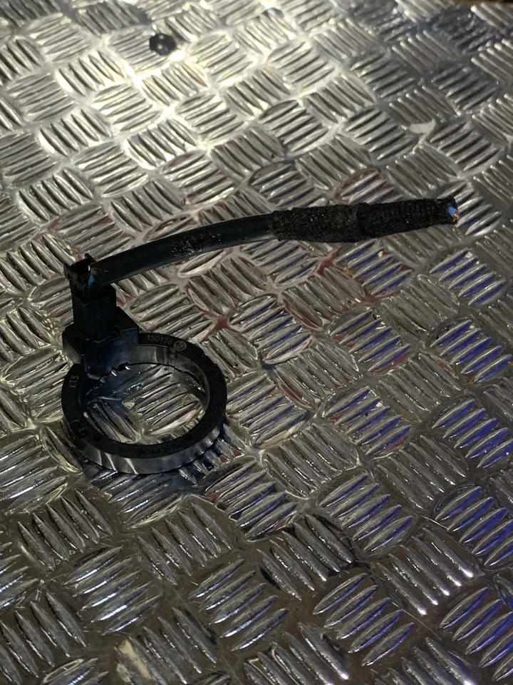 ANTENA DE LECTURA INMOVILIZADORA VOLKSWAGEN TIGUAN MK2 2017 A321023400 Foto 2 de 4