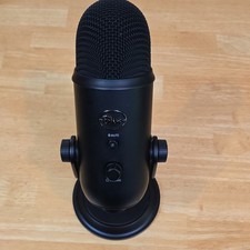 Blue Yeti USB Condenser Microphone Cardioid Stand Mount Black 888-000137