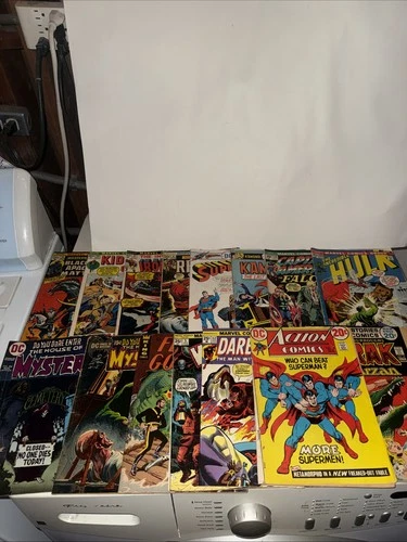 Lot Of 15 Vtg Marvel & DC comic Books! Hulk, Superman, House Of Mystery