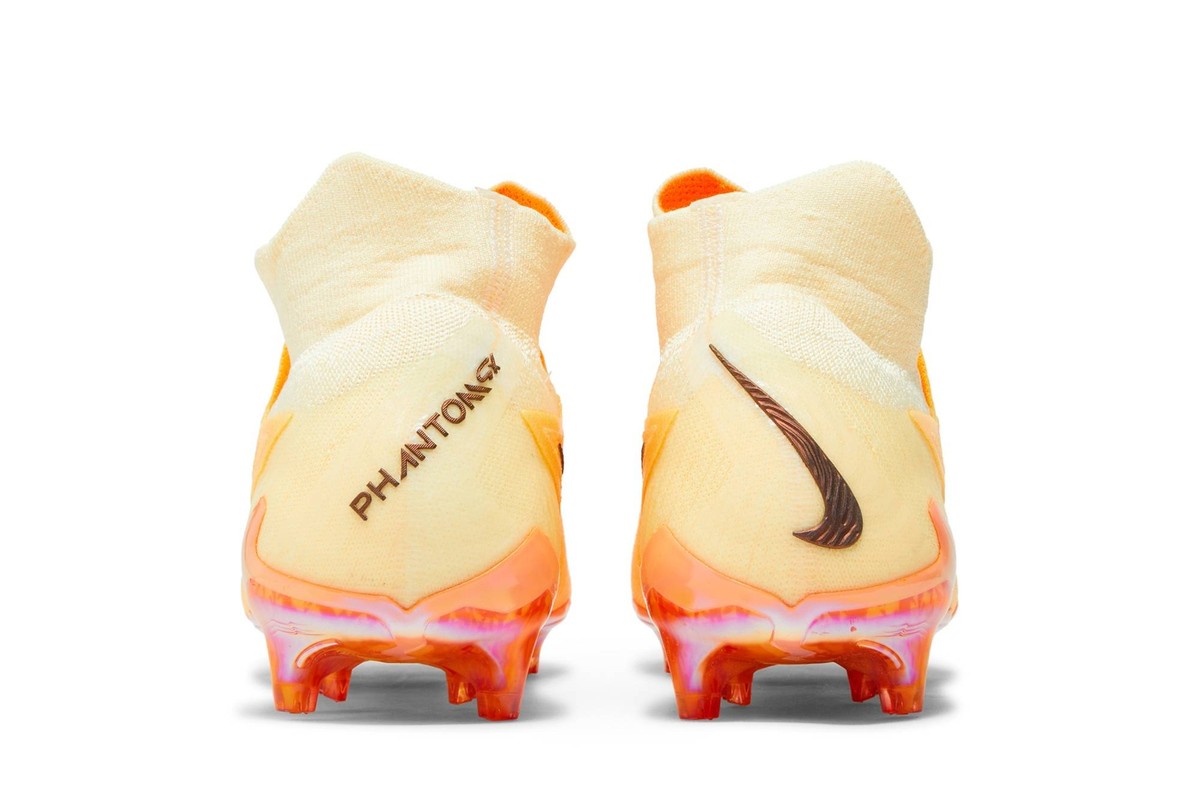Size 12 - Nike Phantom GX Elite Gripknit DF FG SE Blaze Pack Size 12 - Nike Phantom GX Elite Gripknit DF FG SE Blaze Pack