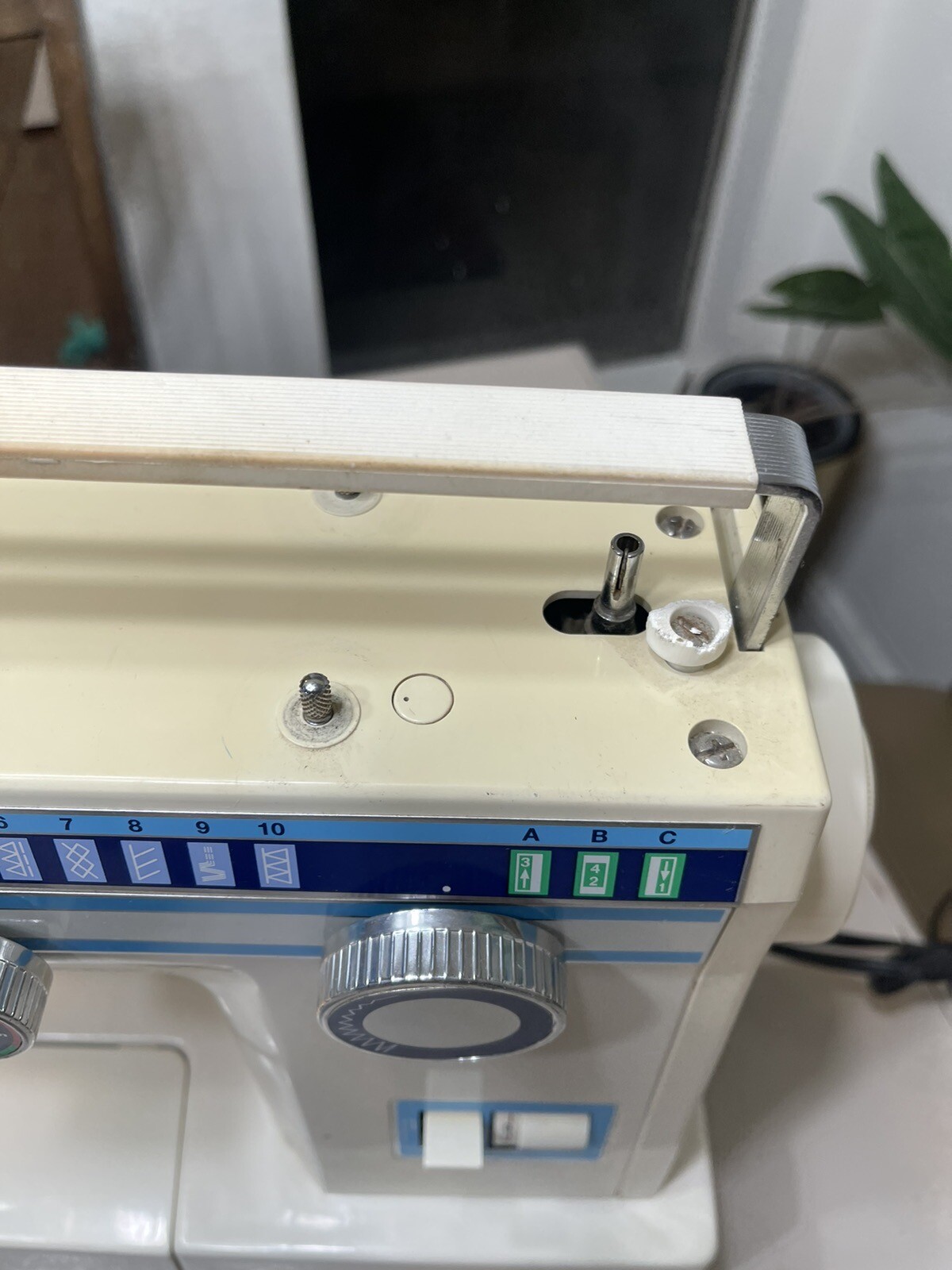 Vintage Necchi Sewing Machine + Pedal Model No. 3537 Works *FAST