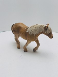 schleich palomino